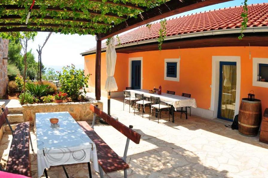 Seaside Secluded Apartments Cove Tvrdni Dolac, Hvar - 4008 Gdinj Eksteriør billede