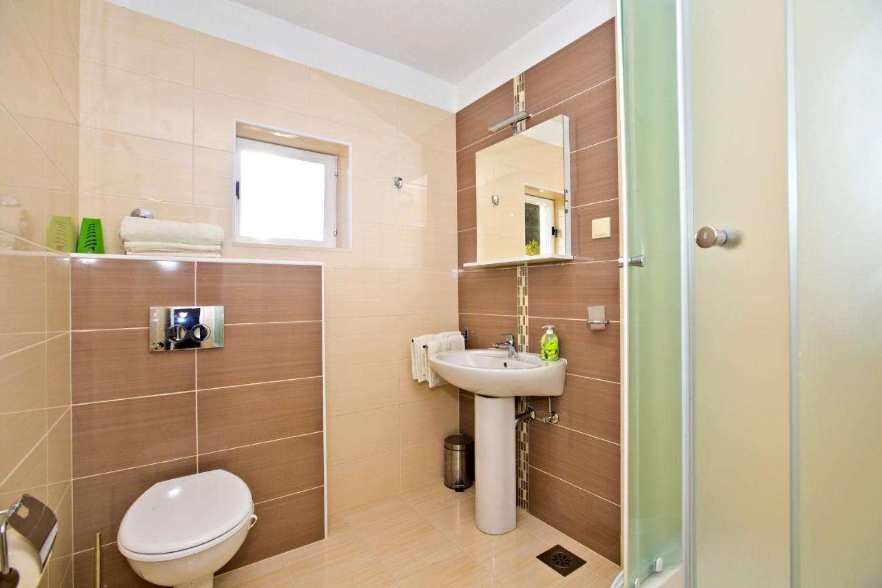 Seaside Secluded Apartments Cove Tvrdni Dolac, Hvar - 4008 Gdinj Eksteriør billede