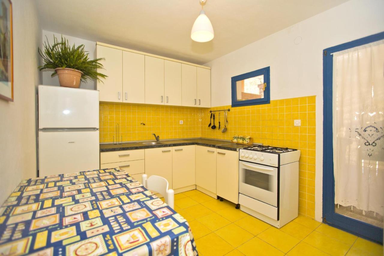 Seaside Secluded Apartments Cove Tvrdni Dolac, Hvar - 4008 Gdinj Eksteriør billede